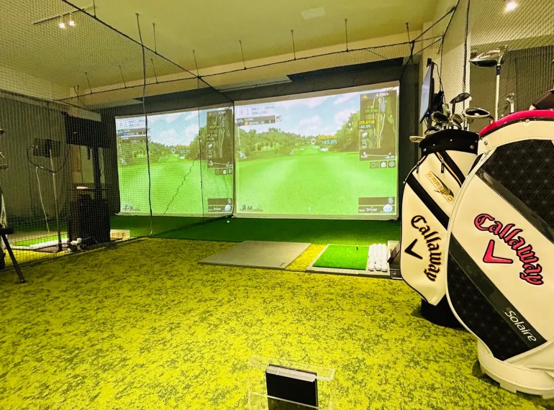 スマゴル indoor golf 梅島店